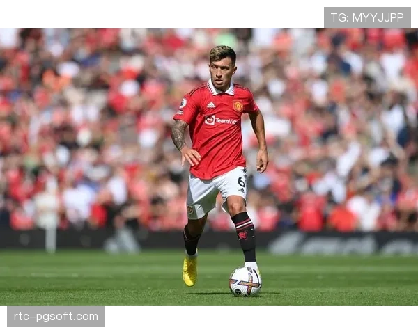 曼联后卫利桑德罗·马丁内斯疑似小腿受伤，将缺席1-2周比赛